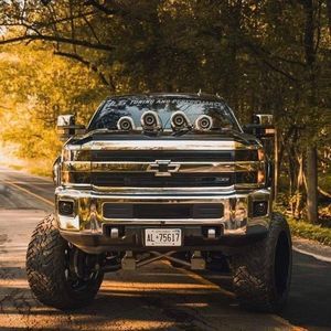 Meet your Posher, Tom